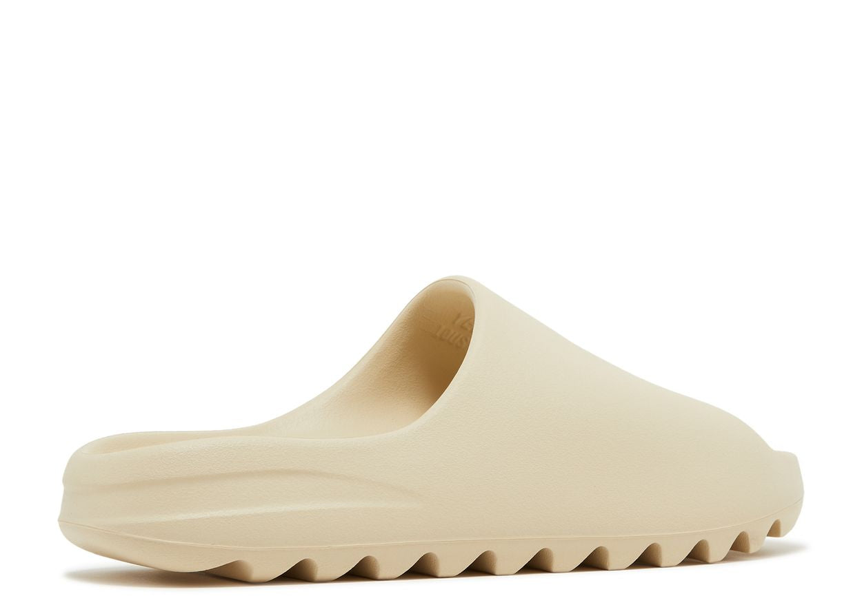 YEEZY SLIDES 'BONE'